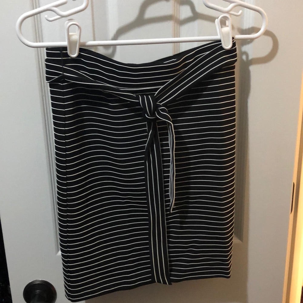 Loft black and white stripe pencil skirt - XXSP